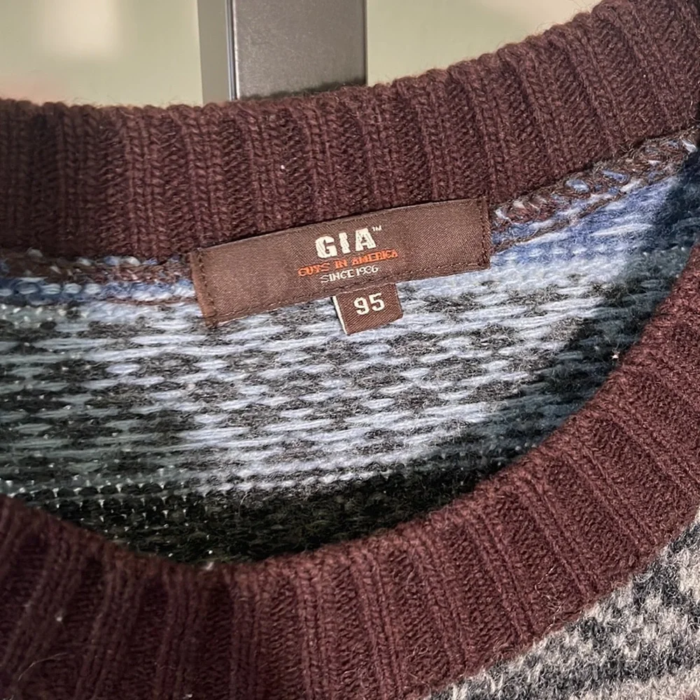 Sweater - Picture 2 of 3